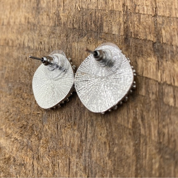 Square Silver Druzy Shiny Earrings - Picture 2 of 5